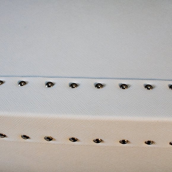 White Prada Serving Trunk - Picture 6 of 13